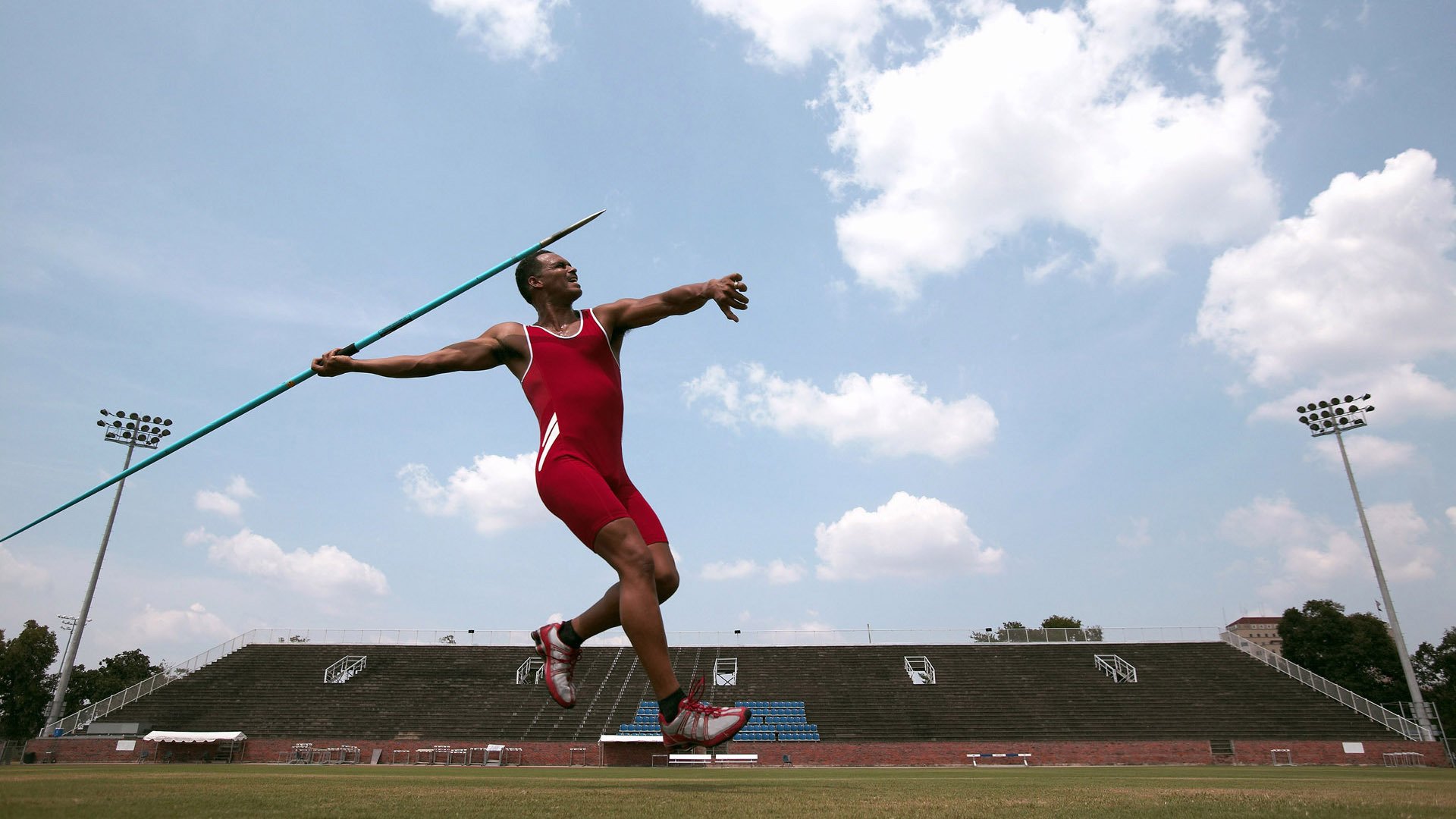 kaiyun 开云体育-普劳德：50米蝶泳讲究极致节奏，五十米蝶泳记录